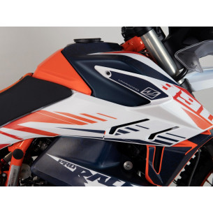 01-img-uniracing-adhesivo-protector-moto-k49563 2